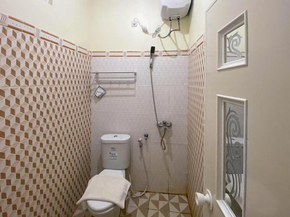 Hotel RedDoorz Syariah @ Pahlawan Sidoarjo Zewnętrze zdjęcie